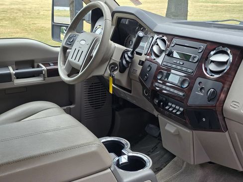 Used 2008 Ford F350 Lariat RWD image 14