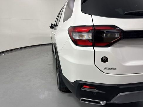 Certified 2026 Honda Pilot Touring image 33