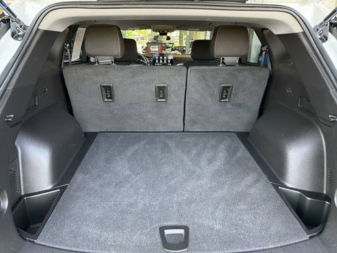 Certified 2025 Chevrolet Blazer LT FWD image 25