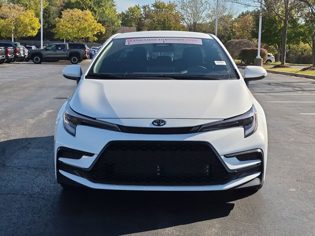 Used 2027 Toyota Corolla SE FWD image 5