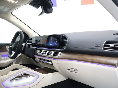 New 2026 Mercedes-Benz GLS 450 4MATIC image 23