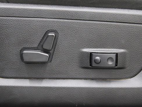 Used 2024 RAM 2500 Big Horn image 15