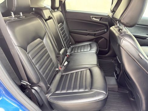 Used 2020 Ford Edge SEL w/ Convenience Package image 18