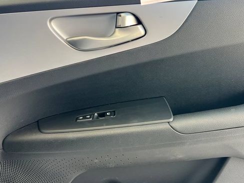 Used 2024 Kia Forte LXS w/ LXS Technology Package FWD image 20