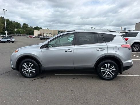 Used 2017 Toyota RAV4 LE w/ All Weather Liner Package AWD/4WD image 4
