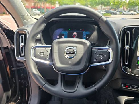Used 2026 Volvo XC40 B5 Plus AWD/4WD image 21