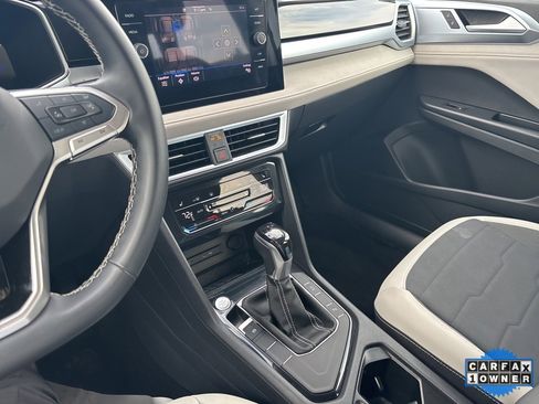 Used 2025 Volkswagen Taos SE image 69