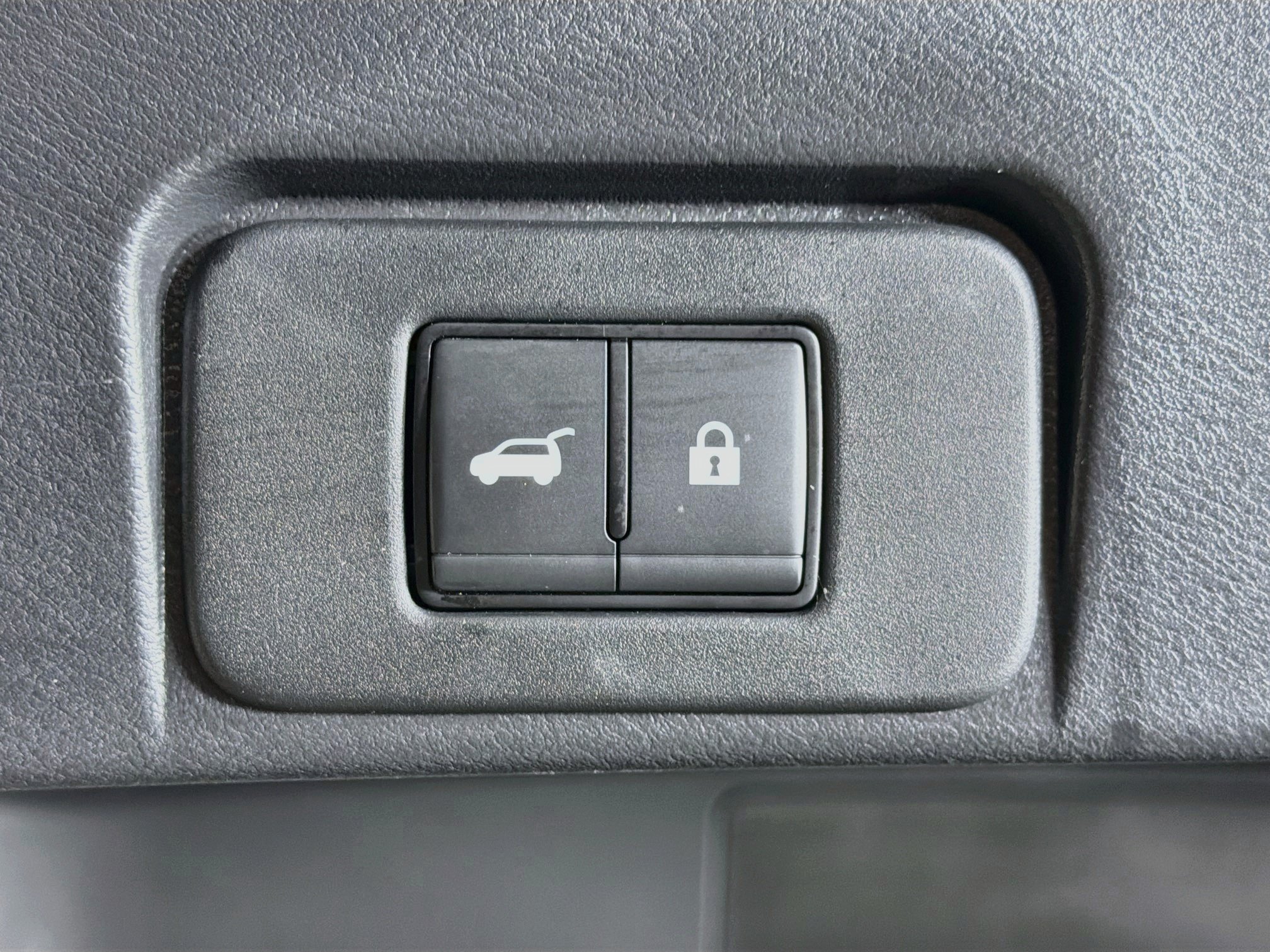 Used 2023 Nissan Rogue SL w/ SL Premium Package FWD image 32