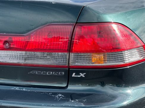 Used 2001 Honda Accord LX image 12
