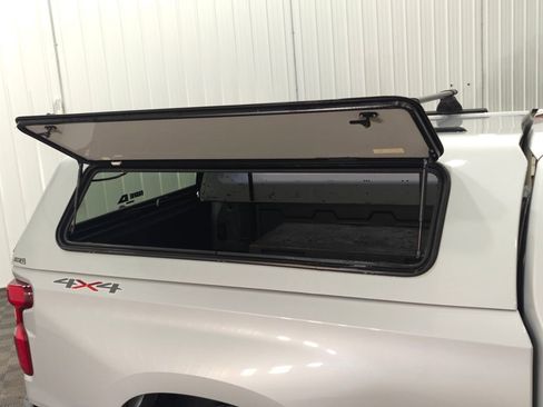 Used 2019 Chevrolet Silverado 1500 LT w/ Convenience Package image 28