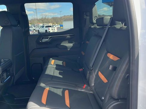 Used 2025 GMC Sierra 1500 AT4 image 22