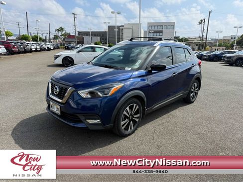 Used 2019 Nissan Kicks SR w/ Exterior Package image 1