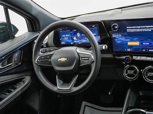 New 2026 Chevrolet Blazer EV LT image 18