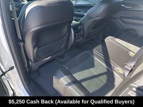 New 2025 Jeep Grand Cherokee Altitude image 23