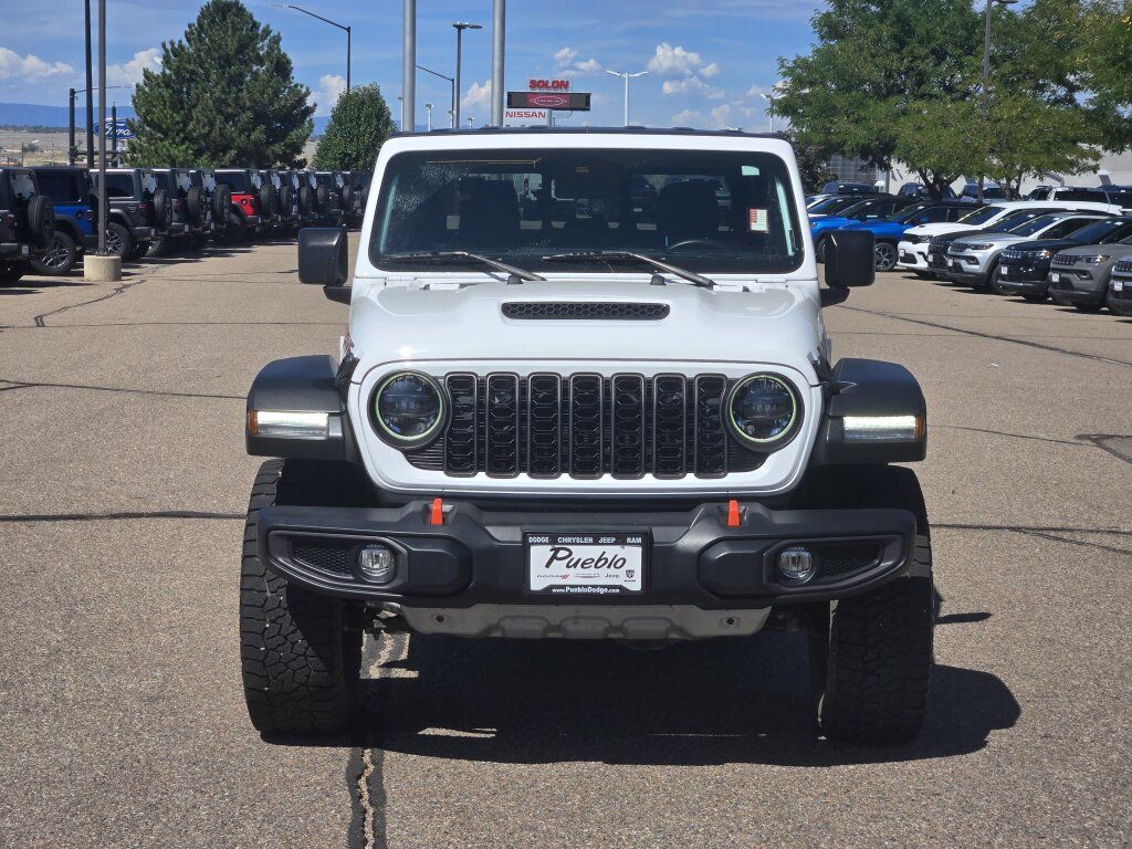 Used 2024 Jeep Gladiator Mojave AWD/4WD image 6