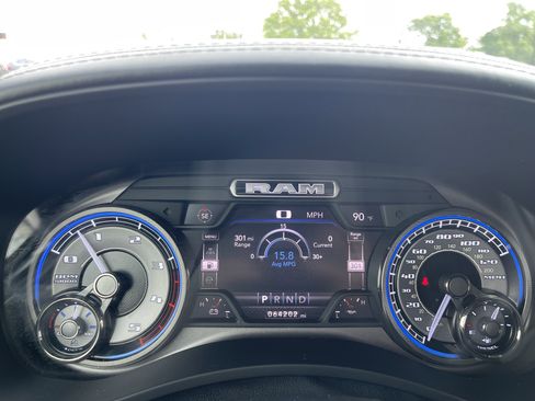 Used 2020 RAM 3500 Limited image 20