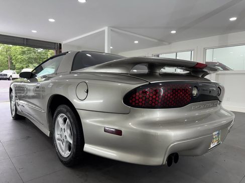 Used 1999 Pontiac Firebird Formula w/ Security Pkg RWD image 3