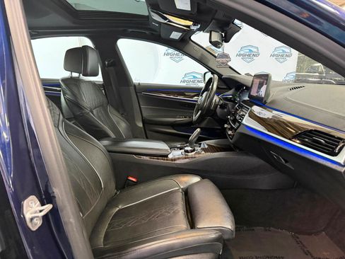 Used 2022 BMW M550i xDrive w/ Executive Package AWD/4WD image 28