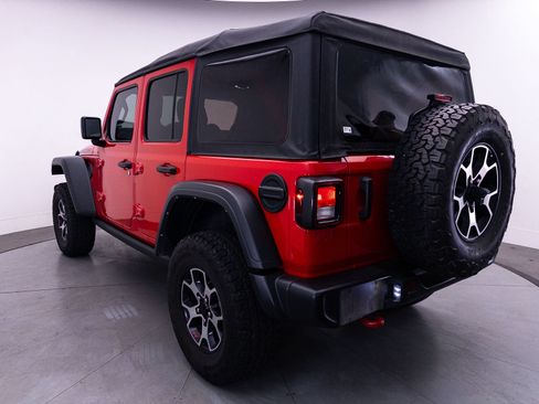 Used 2022 Jeep Wrangler Unlimited Rubicon w/ Cold Weather Group AWD/4WD image 16