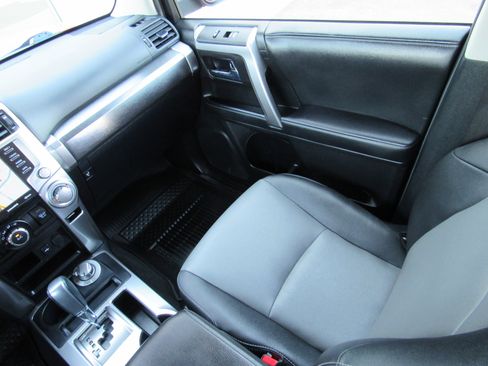 Used 2021 Toyota 4Runner SR5 Premium w/ Moonroof Package AWD/4WD image 35