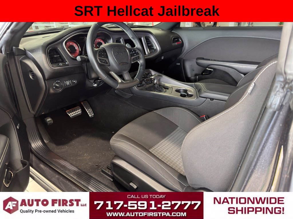 Used 2023 Dodge Challenger SRT Hellcat RWD image 9