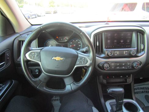 Used 2021 Chevrolet Colorado LT w/ Redline Special Edition AWD/4WD image 16