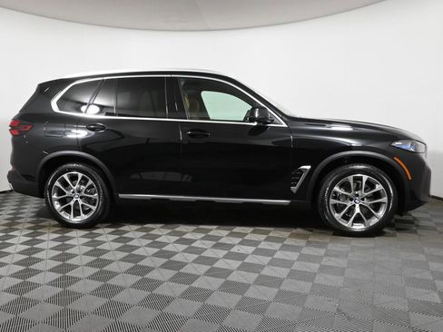 New 2026 BMW X5 xDrive40i w/ Premium Package image 8