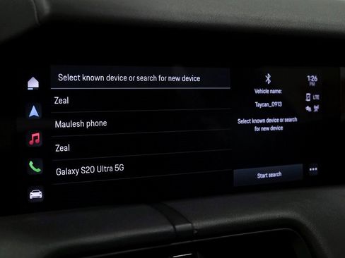 Used 2022 Porsche Taycan image 39