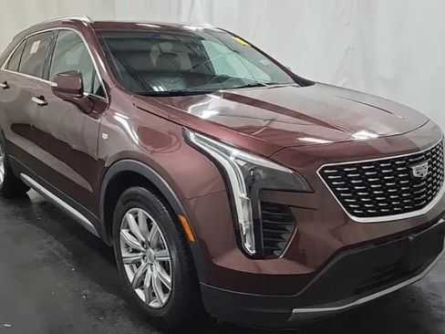Used 2023 Cadillac XT4 Premium Luxury image 5