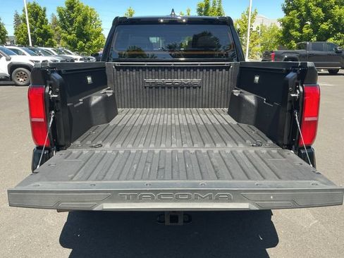 Certified 2024 Toyota Tacoma TRD Off-Road AWD/4WD image 30