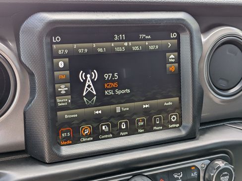 Used 2023 Jeep Wrangler Sport AWD/4WD image 20