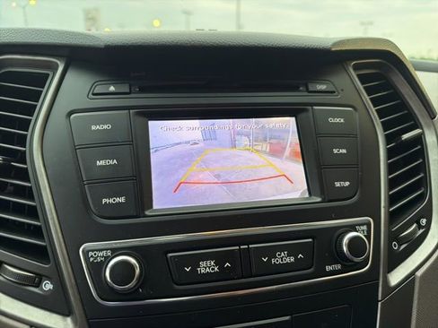 Used 2017 Hyundai Santa Fe Sport FWD image 13