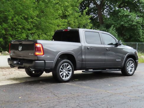 Used 2021 RAM 1500 Laramie AWD/4WD image 3