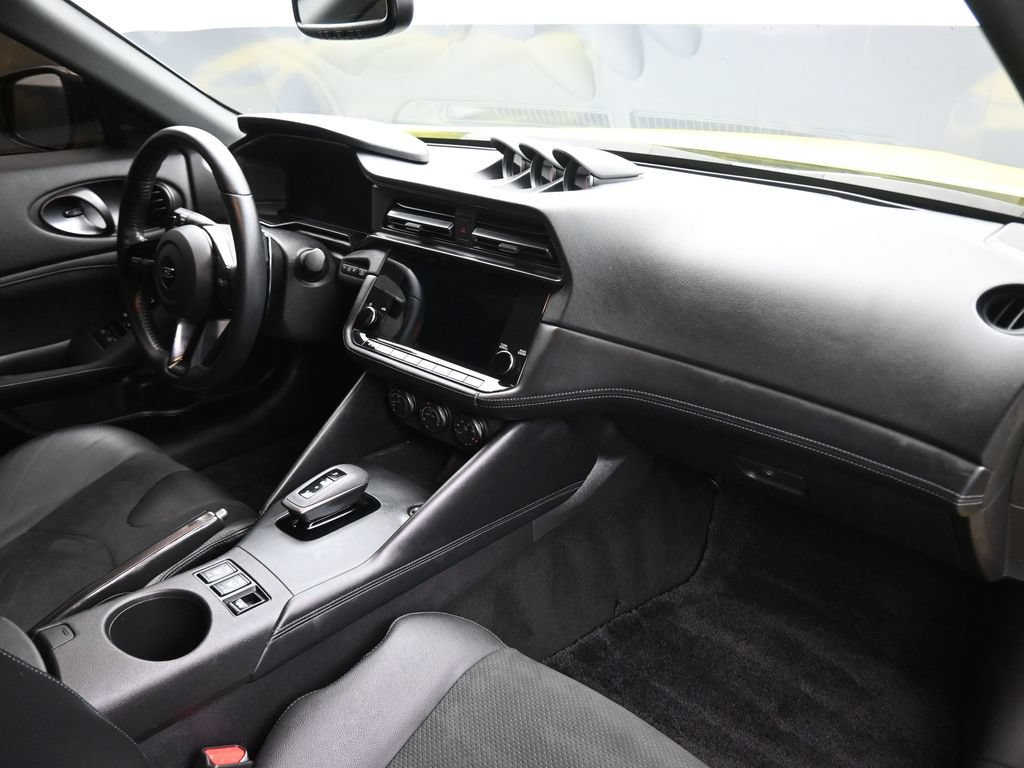 Used 2023 Nissan Z w/ Floor Mat Package (L93) RWD image 37