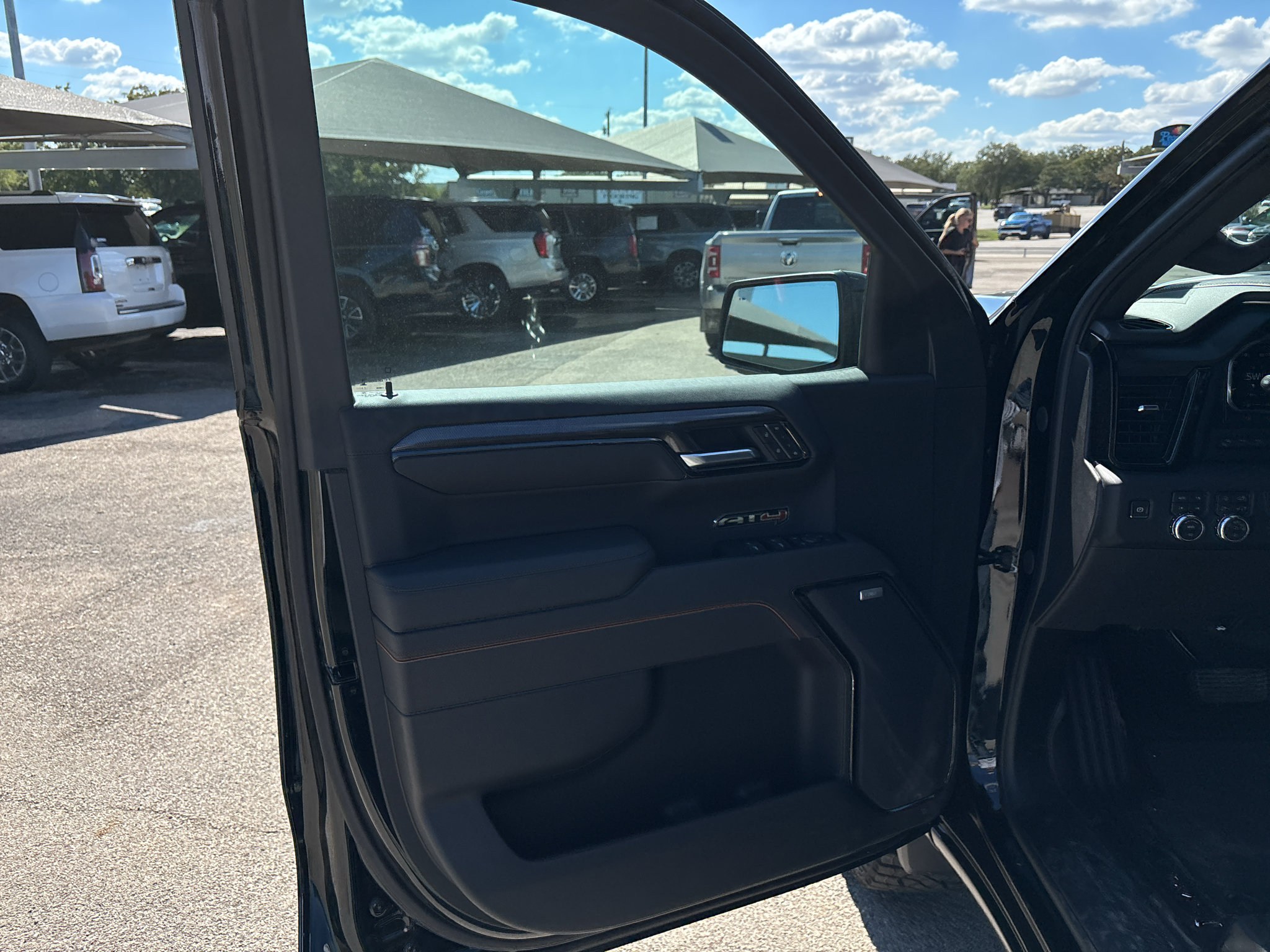 New 2026 GMC Sierra 1500 AT4 w/ AT4 Premium Package AWD/4WD image 20
