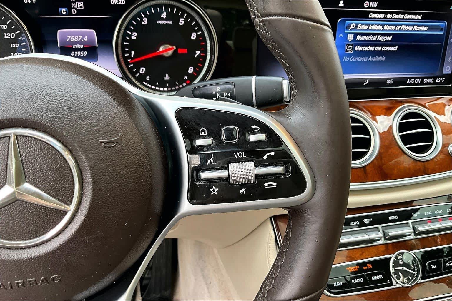 Used 2019 Mercedes-Benz E 300 4MATIC image 24