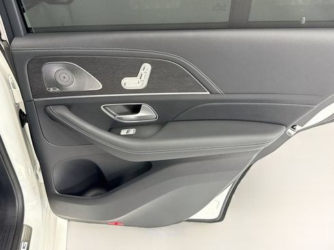 Used 2025 Mercedes-Benz GLE 53 AMG 4MATIC image 27