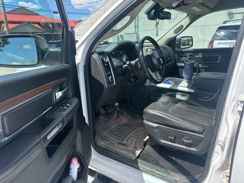 Used 2018 RAM 1500 Laramie w/ Convenience Group RWD image 5