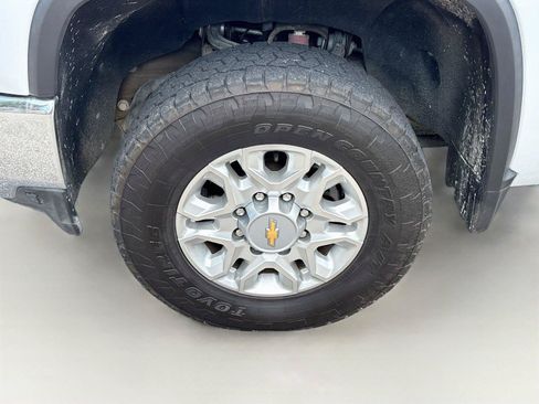 Used 2023 Chevrolet Silverado 2500 LTZ w/ LTZ Plus Package AWD/4WD image 32
