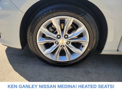 Used 2023 Chevrolet Malibu LT FWD image 18