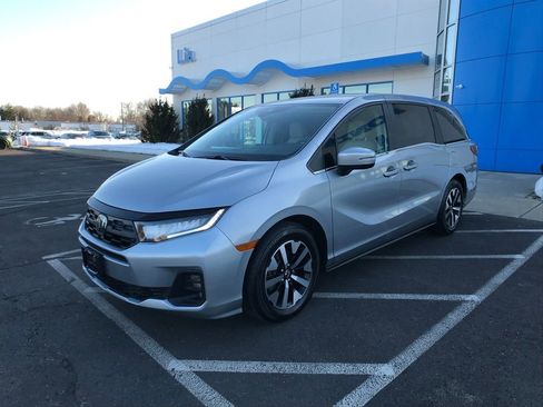 Certified 2025 Honda Odyssey EX-L image 3