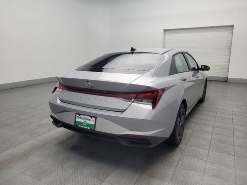 Used 2021 Hyundai Elantra SEL image 9