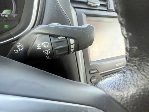 Used 2016 Ford Fusion Energi Titanium w/ Driver Assist Package image 39