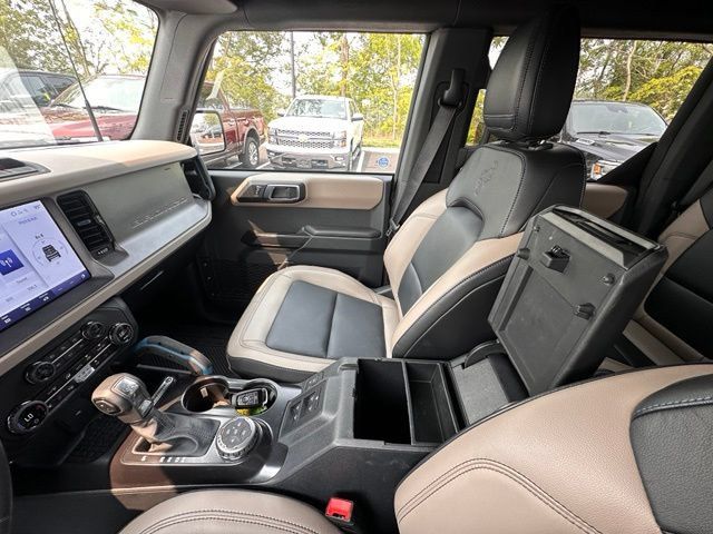 Used 2024 Ford Bronco Wildtrak AWD/4WD image 25