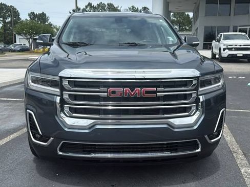 Used 2020 GMC Acadia SLT w/ Trailering Package FWD image 2