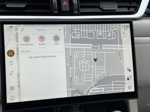 Used 2025 Jaguar F-PACE R-Dynamic S image 22