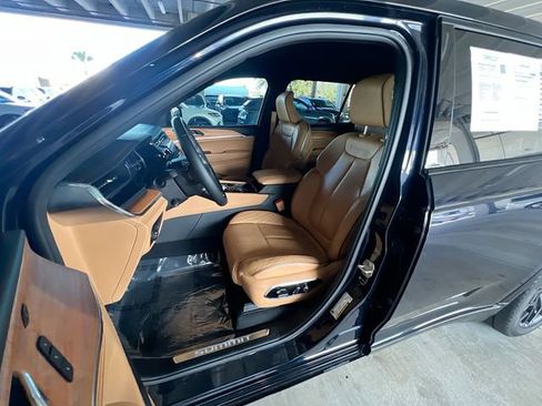 Used 2024 Jeep Grand Cherokee L Summit AWD/4WD image 15