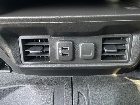 Used 2019 Chevrolet Silverado 1500 LT w/ All-Star Edition AWD/4WD image 17