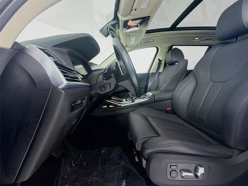Used 2021 BMW X7 xDrive40i w/ Premium Package image 5