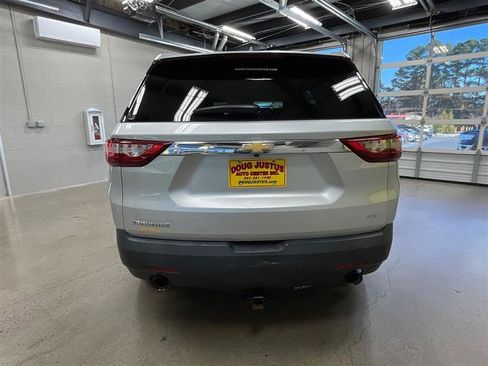 Used 2019 Chevrolet Traverse LS image 4